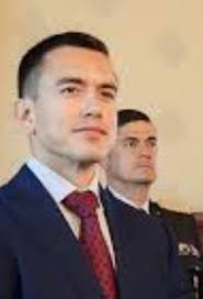 CEDATOS ENVÍA ENCUESTA AL CNE CON FIRMA Y SELLO. NOBOA 49% GONZÁLEZ 32%  -------------------------------------------- Son encuestas PRE- DEBATE.