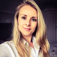 Joanne Humphrey's Instagram, Twitter & Facebook