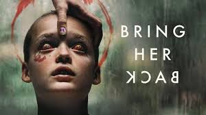 Your back and your spinal cord go break carrying my weight 💪 Guyssss I've  got enough unposted pictures to start a documentary, but life decided to  throw me into a season finale.