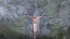 Est associé à ce service un numéro de téléphone pour vous permettre de déposer à la grotte vos intentions de prière : Chapelet A Lourdes Du 10 Mars 2020 Youtube