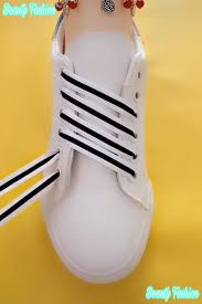 20 Cool Ideas How To Tie Shoe Laces Video How To Tie Shoes Shoe Lace Patterns Tie Shoes