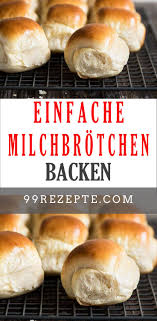 Milchbrotchen Backen Wir Zeigen Euch Ein Einfaches Rezept Mit Dem Ihr Milchbrotchen Backen Konnt Luftig Und Lecker Wie Vom Bac Milchbrotchen Rezepte Lecker