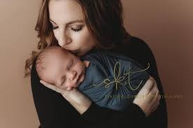 Roseann Gilmore's Instagram, Twitter & Facebook