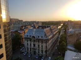 Linea closer to the moon. Turul Skybar Urilor La Linea Closer To The Moon Pe AcoperiÈ™ul Magazinului Victoria Nwradu Blog