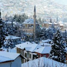 Muğla iline de sınır komşusudur. Elmali Panosundaki Pin