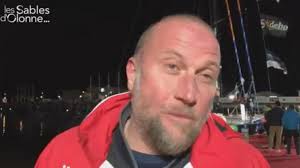 Abonnez vous et likez pour de prochaines caméras cachées de françois damiens. Le Comedien Francois Damiens Etait Present Aux Sables D Olonne Pour L Arrivee Du Picard Attanasio