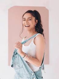 Check spelling or type a new query. Hvezda Slunecne Eva Buresova Slavi 28 Narozeniny Syn Zdedil Usmev Po Mamince Pisi Lide