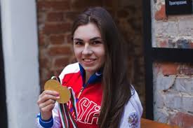 Младшая дочь позднякова анна играет в баскетбол 3х3 и уже побеждала на молодежном чемпионате мира. U9a8vxadaj8cvm