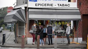 Ce tarif étant une moyenne, il peut baisser jusqu'à 0.99 € et s'élever jusqu'à 1.43 € selon les endroits. Cigarettes Les Nordistes Ne Pourront Bientot Plus Ramener Qu Une Seule Cartouche De Belgique