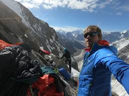 El corredor que destapó la flaqueza del colombiano, fue simon yates, quien hizo un recorte estaba yendo a tope y me di cuenta tarde de que bernal estaba rezagado, reveló yates quien a menos de 4. Simon Messner Im Gesprach Alles Andere Als Achttausender