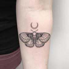 Moth Tattoo Ideas And Meanings This 65 Tattoos Will Blow You Away Moths Tattoos Moth Tattoo Moth Tattoos Tattoos