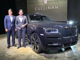 Beli kereta dengan membayar harga penuh secara tunai sekali gus adalah tak praktikal bagi kebanyakan orang. Suv Mewah Rolls Royce Cullinan