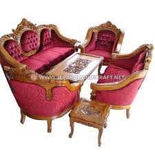 Ini adalah set kursi tamu sofa yang didesain minimalis dengan sentuhan gaya modern. Jual Set Sofa Tamu Ukir Mewah Ganesha Mawar Jepara Murah
