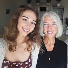 Loyda Ramirez's Instagram, Twitter & Facebook