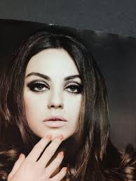 Pin By Madeleine Marciani On Make Up And Beauty Retro Makeup 1960s Makeup 60s Makeup