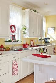 Red Color Has Great Distinctive Capability Whereas Black Looks Rushing And Stylish Yellow Kitchen Walls Yellow Kitchen Designs Painted Kitchen Cabinets Colors