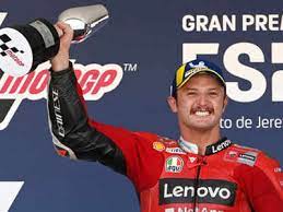 Land on my head lots, when in doubt flat out@teammiller43. T5kbvqmsvkjikm