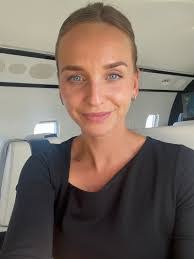 Lisa Mellado's Instagram, Twitter & Facebook