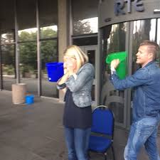 Sharon ni bheolain on wn network delivers the latest videos and editable pages for news & events, including entertainment, music, sports, science and more, sign up and share your playlists. Video Sharon Ni Bheolain Does Ice Bucket Challenge Balls Ie