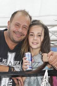Mit nur 45 jahren ist willi herren am dienstag gestorben. Willi Herren Seine Tochter Ist Wieder Aufgetaucht