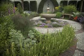 Healing Herbs A Modern Apothecary Garden At The Chelsea Flower Show Gardenista Chelsea Flower Show Healing Garden Design Chelsea Garden