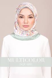 Bawal merah ke bawal hitam hahaha. Neelofa Edition In Multicolor Square By Naelofar Hijab Tudungstore