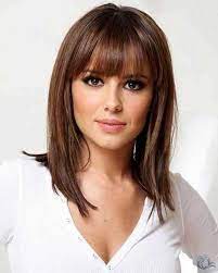 Der pony wird hier je nach gesichtsform und haarstruktur entweder ganz gerade oder fransig geschnitten. 20 Long Bob Haarschnitte 2021 Damen Frisuren Mit Pony Frisuren Mit Pony Lange Haare