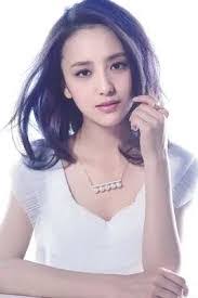 Liya Zhang's Instagram, Twitter & Facebook