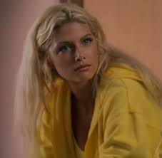 Leigh Dyer appreciation post 💛 #baywatch #hawaii #appreciationpost  #appreciation #swim Thank you @baywatcharchive for the photos ☀️