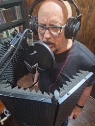 Abogado Johnny Schroeder added...