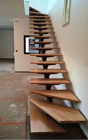 Faire Fabriquer Et Installer Des Escaliers Sg Concept Idees Escalier Escaliers Modernes Escalier Bois Metal