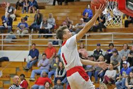 Wildcats Hold On Against Raiders In 59-56 Win