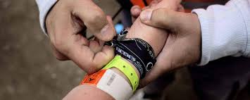 Les Bracelets De Festival Ne Sont Pas Sans Danger Enlevez Les