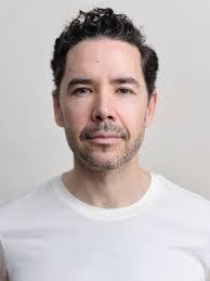 Vincent Moran's Instagram, Twitter & Facebook