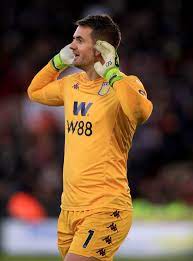 De gea has been linked with a move away from old. Tom Heaton Confirms He Will Miss Start Of Aston Villa S Season Express Star