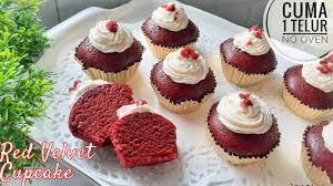 Eeeeee, i can hardly believe it's only been a little over 2 months since i started bake du jour. Red Velvet Cake Super Moist Tanpa Oven Cake Redvelvet 1 Telur Youtube
