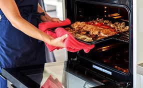Vertemos esta mezcla en el recipiente donde habíamos colocado el requesón y el azúcar. Que Es Cocinar Al Horno Definicion Y Significado De Cocinar Al Horno