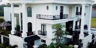 Menanam sayur sendiri memang cukup mudah dan. Mewahnya Rumah Baru Prilly Latuconsina Memadukan Konsep American Classic Dan American Modern Www Matanews Net