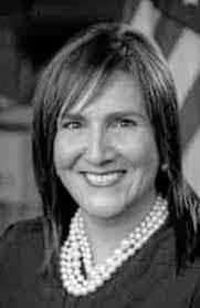 Kelly Gantz's Instagram, Twitter & Facebook