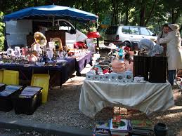 Brocante De Champigny Sur Marne Au Parc Du Tremblay Tous Les Premiers Week End Du Mois Organi Brocante Et Parc