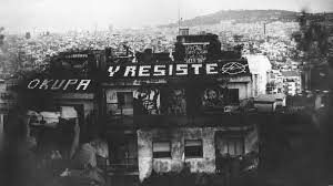 La miniserie argentina okupas, que tras su llegada a la pantalla chica en 2000 marcó el inicio de las ficciones televisivas marginales a través de un retrato honesto y muy propio del. Hilflos Gegen Die Spanischen Okupas