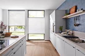 Duette Plissee Vs2 Fur Fenster Wand Massjalousien Kuche Fenster Moderne Kuche Kuchenfenster