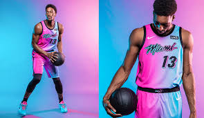 Doch ein phoenix suns trikot haben wir ausgelassen. Nba Das Sind Die Neuen Trikots Fur Die Saison 2020 21 Finale Furioso Fur Miami Vice Seite 1