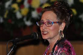 Not your father's seder, hundreds turn out for Woman's Passover Seder