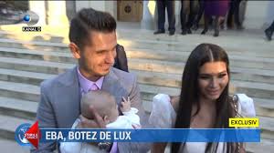 A purtat o rochie înflorată, la fel ca fiica sa, sofia anais. Stirile Kanal D 15 10 2018 Elena Basescu Botez De Lux Exclusivitate Editie Completa Youtube