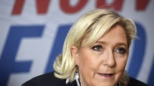 Elle annoncera le résultat de la consultation dans le courant du mois de février. Comment Marine Le Pen Veut Imposer Un Changement De Nom Au Fn L Express