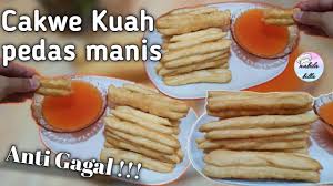 Cara membuat cakwe untuk jualan. Resep Cakwe Dengan Kuah Pedes Asam Manis Cocok Untuk Ide Jualan Youtube
