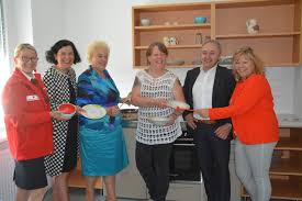 Nomi wolfgang arenberger (2) gabriele arenberger (1) ernst arenberger (1). 1 15 Millionen Euro Flossen In Ein Modernes Sozialhaus Oberwart Oberwart