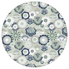 Ich wurde ja schon von stefan drauf vorbereitet: Graue Florale Tapete Bauerngarten Bluten Im Folklore Stil Blumentapete Fur Wohnzimmer Gmm Berlin Com