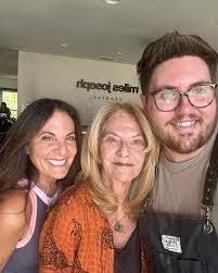 Savannah Courtney's Instagram, Twitter & Facebook